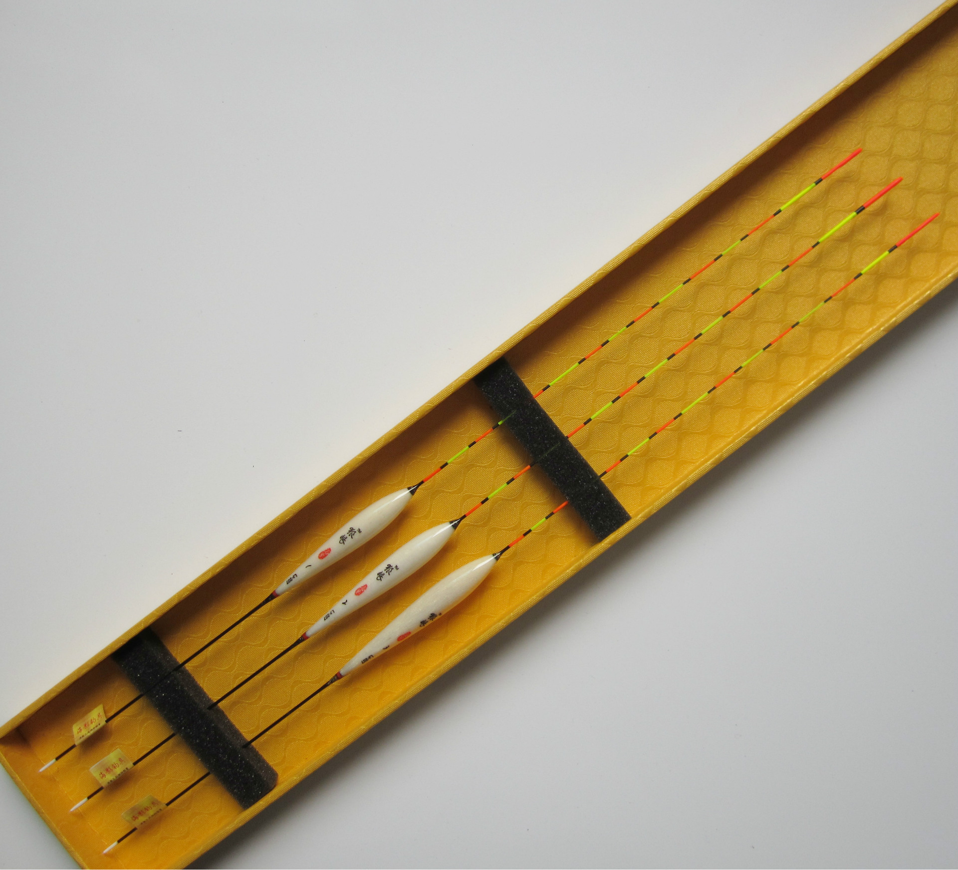 厂家直销狼眼鱼漂**立式渔漂浮漂浮标批发 钓鱼渔具垂钓用品