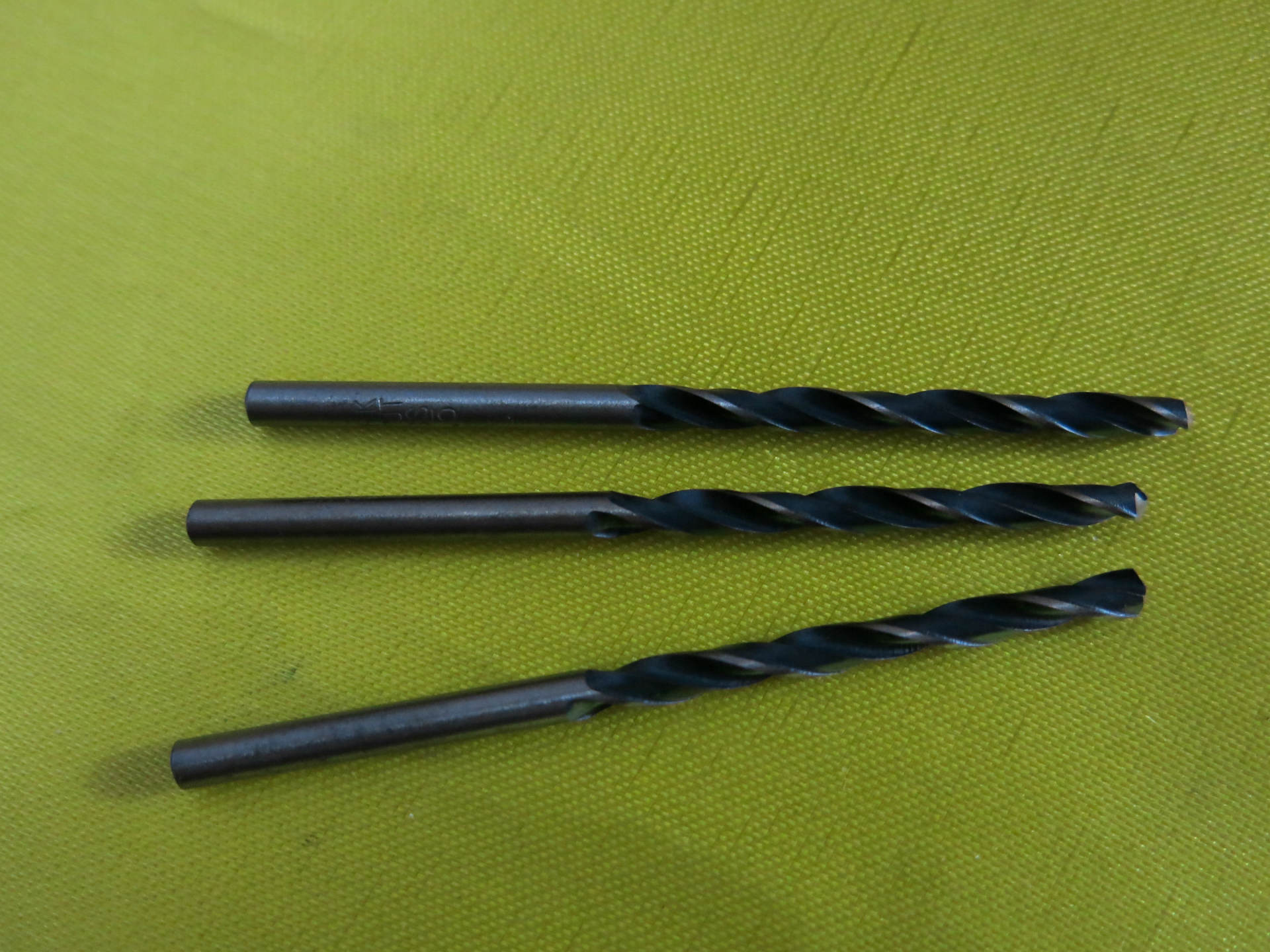 厂价批发各种规格麻花钻头直柄麻花钻专钻不锈钢35mm