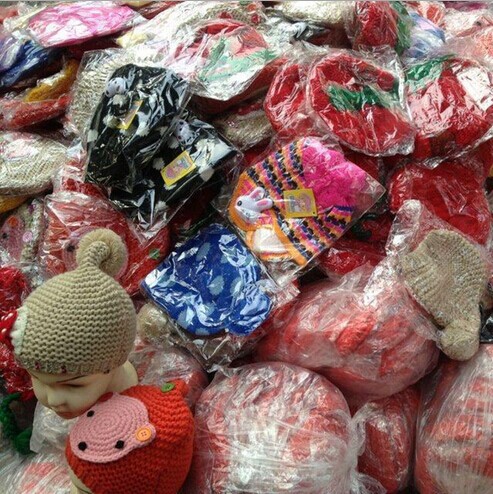 地摊帽子厂家批发儿童成人秋冬季帽毛线帽针织地摊货源送广告录音