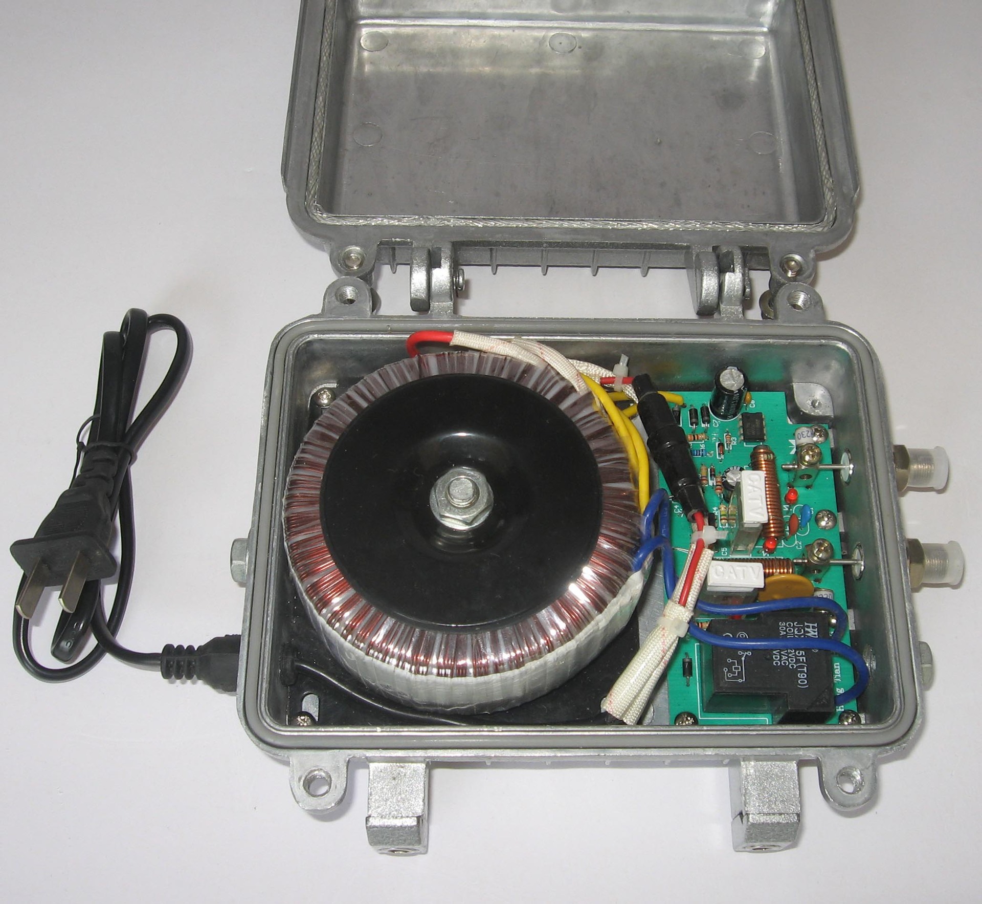 有线电视2a集中供电器