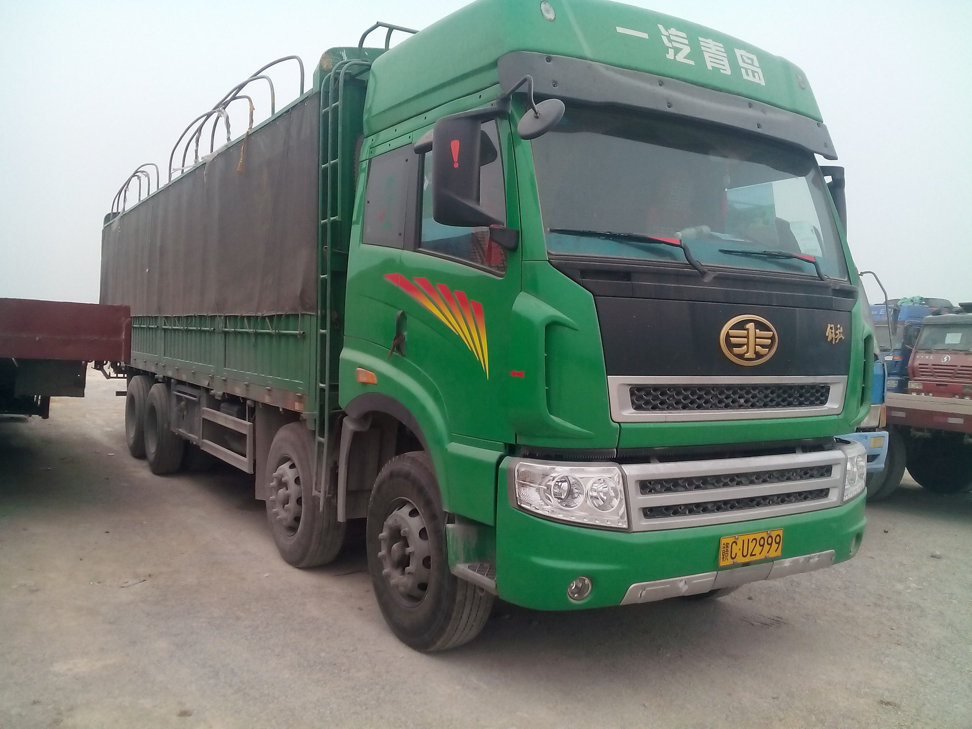 二手货车 二手挂车 290马力 蓝色解放新大威 9.6米高栏 江西洋华