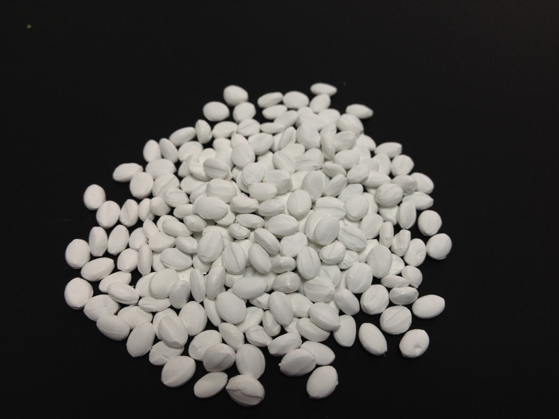 提供优质白色母粒 适合热塑性制品加工 厂