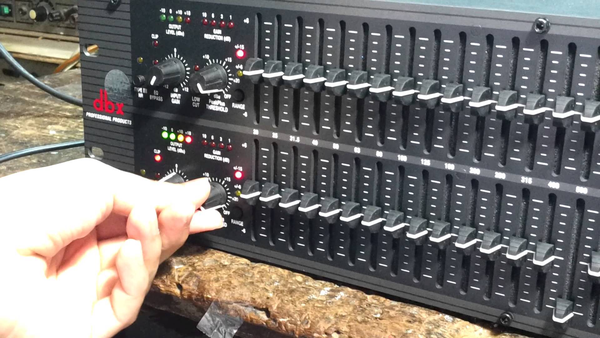 美国dbx 2231 舞台 婚庆均衡器 专业级带压限 双31段图示均衡器