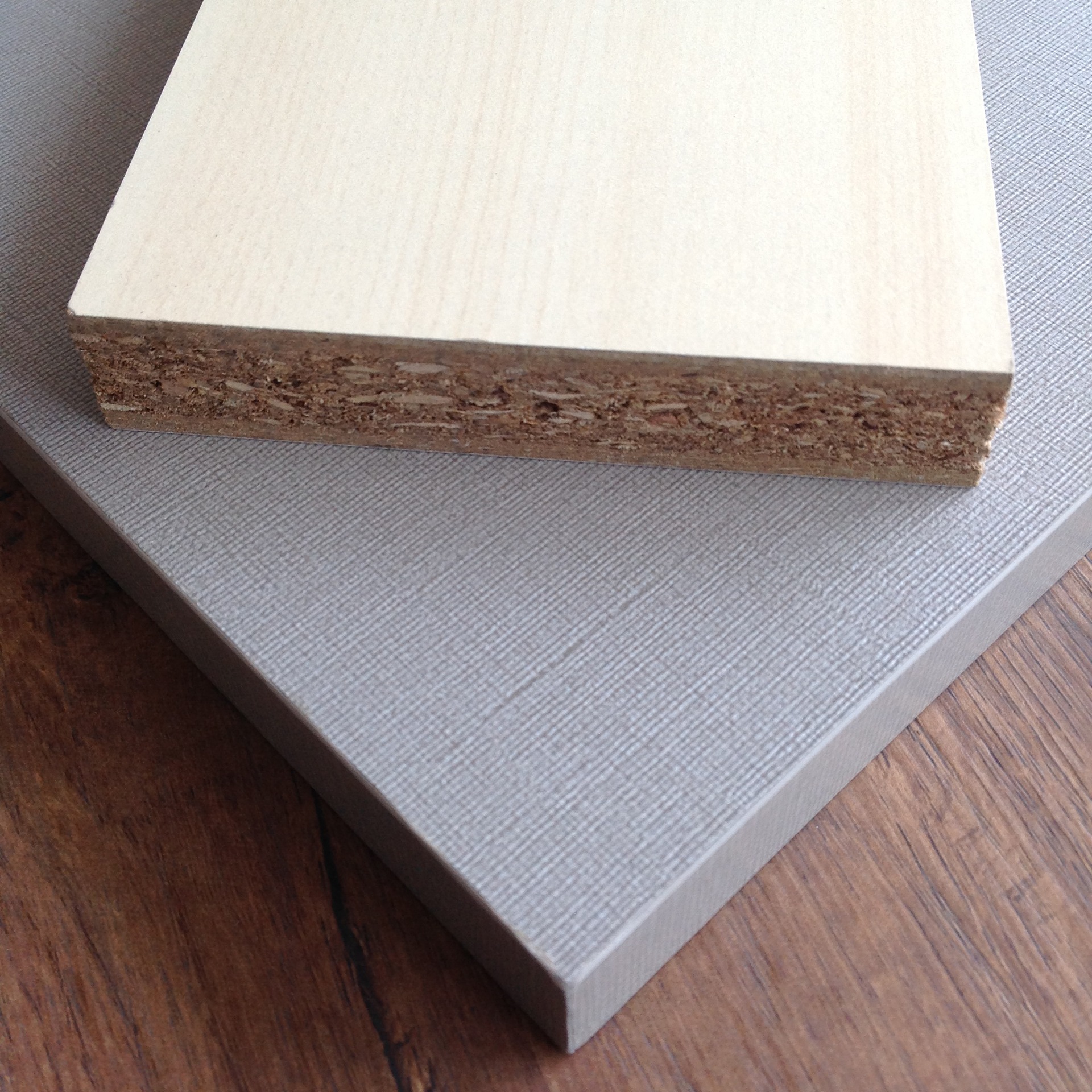 上海环保零甲醛建筑装潢饰面板 高级贴面板 免漆贴面板 厂家直销