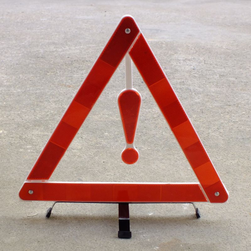 应急用品汽车三角警示牌 车用反光三角架 38厘米大号型