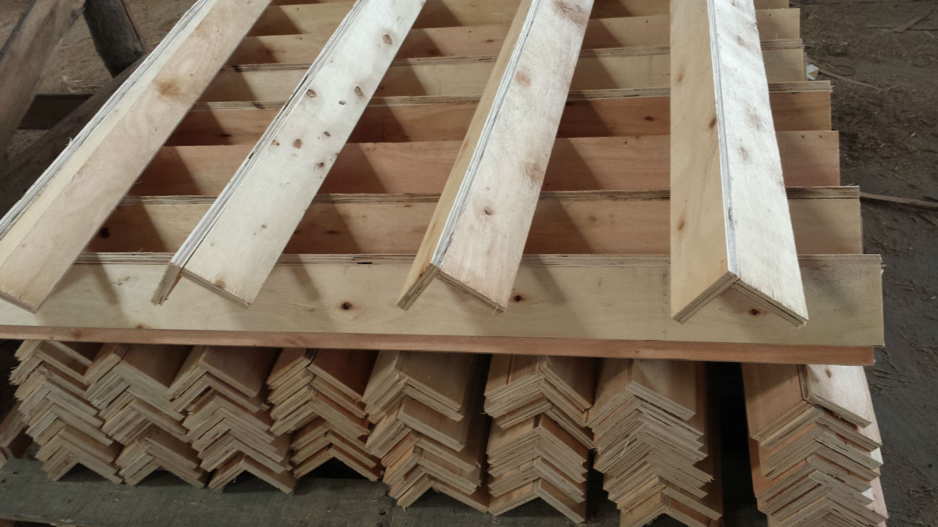 江门 新会 夹板护角 加强环保护角 台山 开平