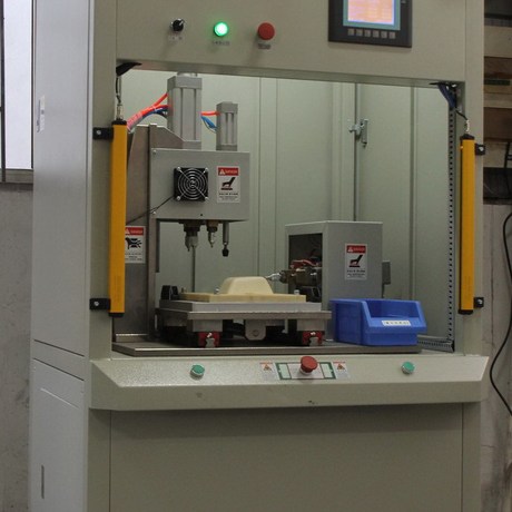 螺母热熔埋植 螺丝热埋置 螺母热压埋置热压机螺丝热烫