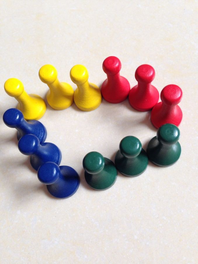 厂家直销多色飞行棋棋子量大价格优惠