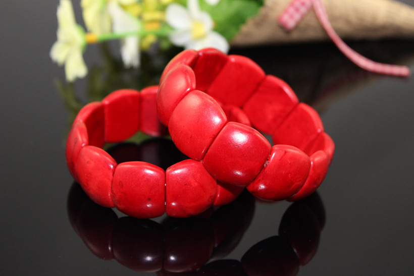 红松石手链 红爆花松手排 绿松石 靓丽中国红 本命年饰品