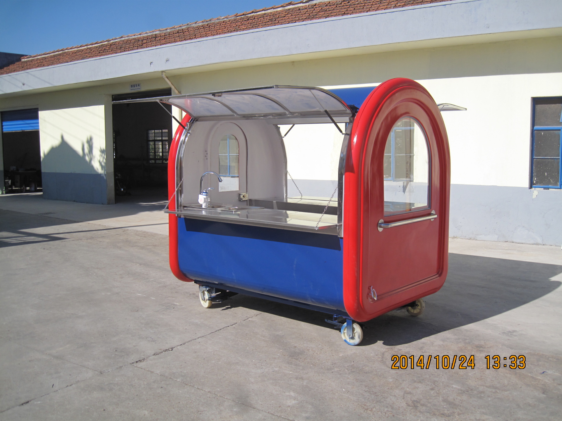 移动小吃车,盐酥鸡小吃车,铁板鱿鱼小吃车