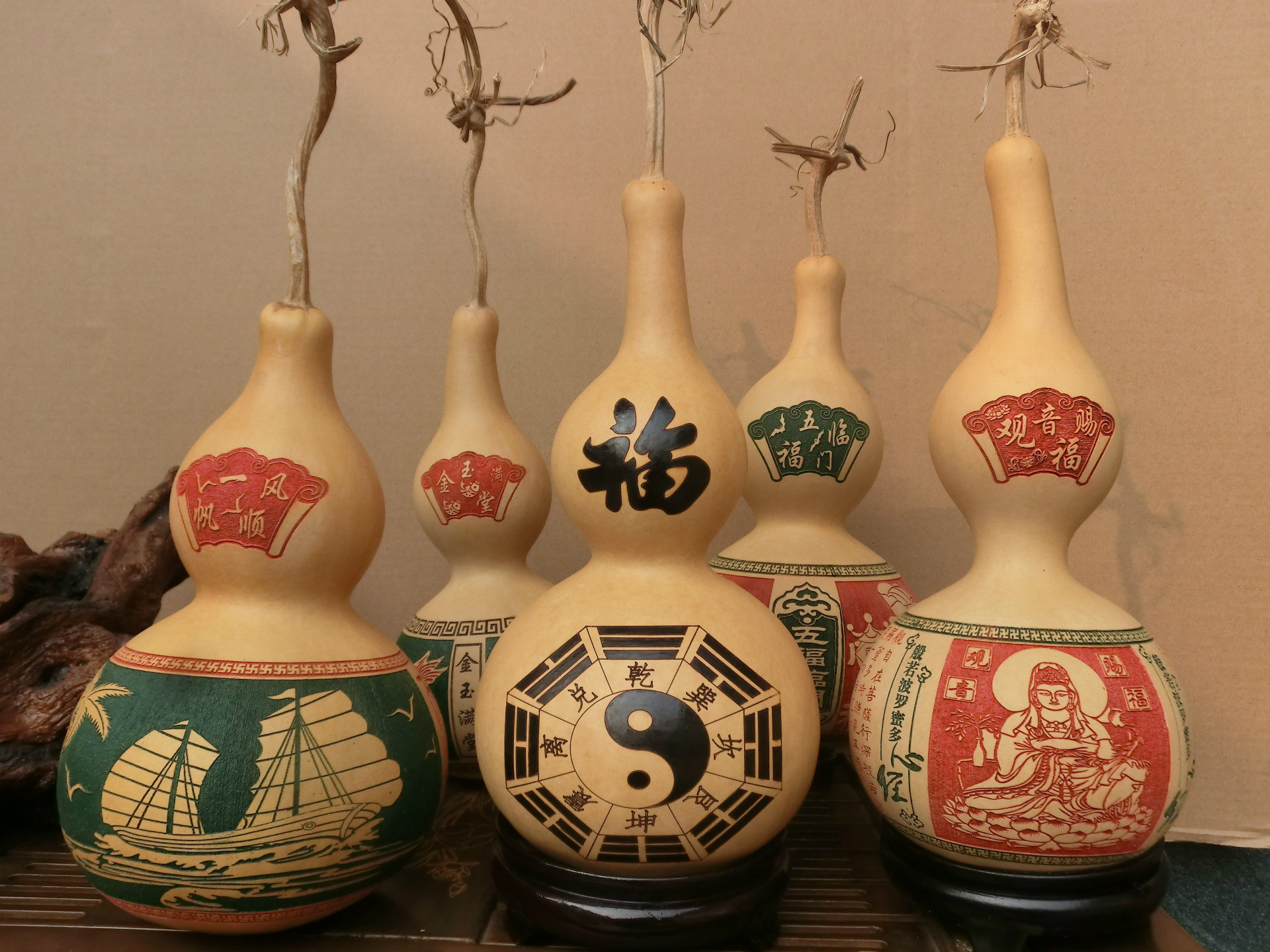 聊城天然葫芦激光雕刻福禄寿小商品工艺品厂家直销一手货源批发