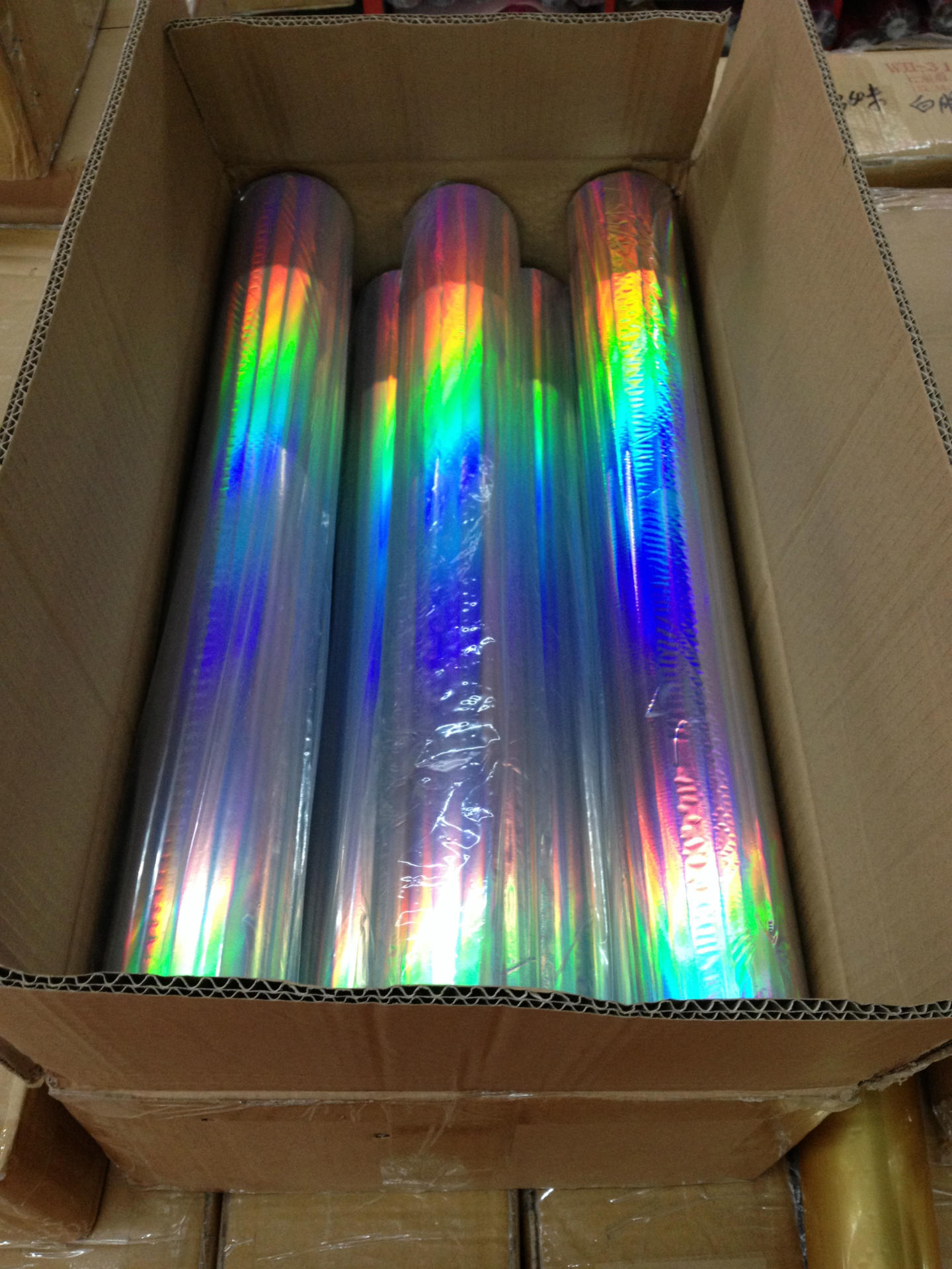 彩色烫金纸桃红色过胶烫金纸玫瑰红过塑电化铝颜色纯正