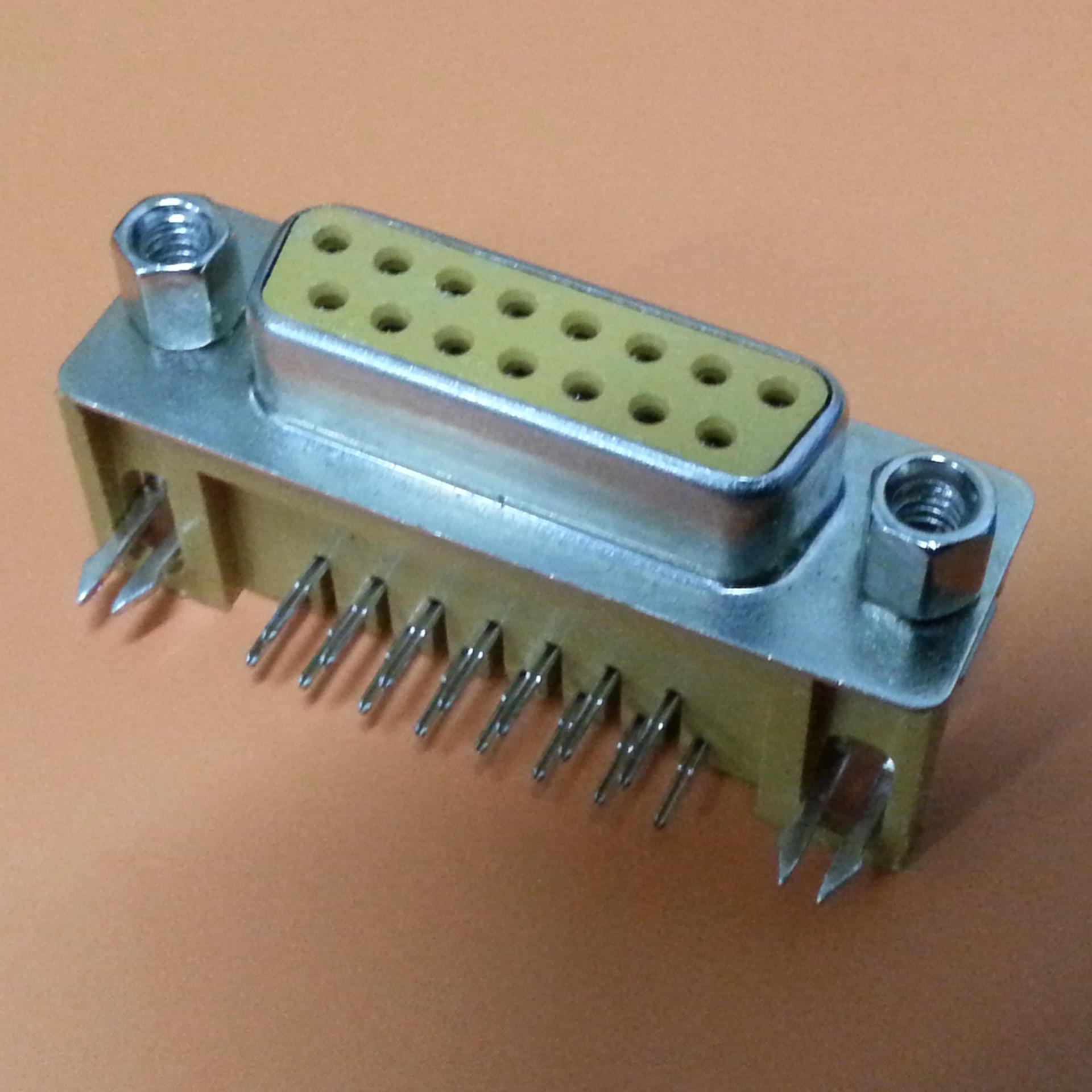 d型15pin插板式插座 d-sub15孔土黄色弯脚母座连接器 接插件