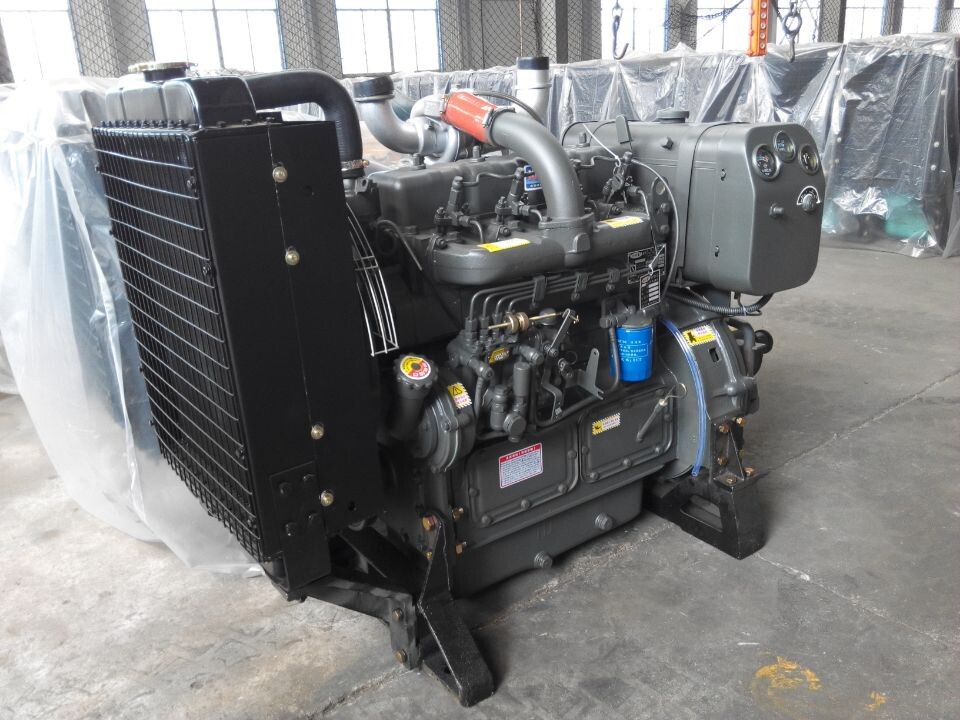 潍坊四缸4100zg柴油发动机带油箱玉米脱离粉碎