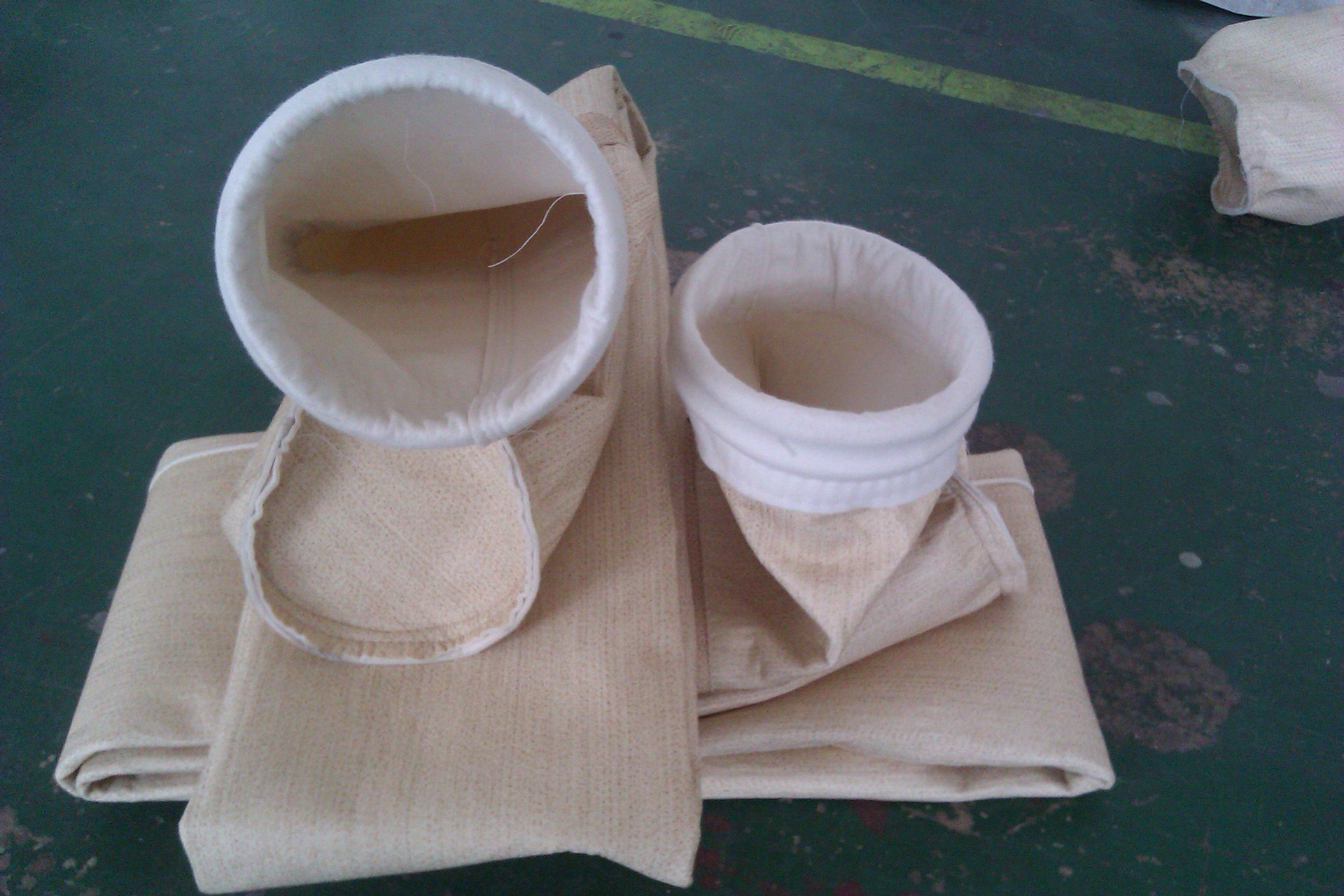 涤纶丙纶pp/pe针刺毡除尘袋耐腐蚀防油防水防静电过滤袋收尘布袋