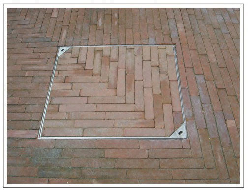 不锈钢井盖安装效果图