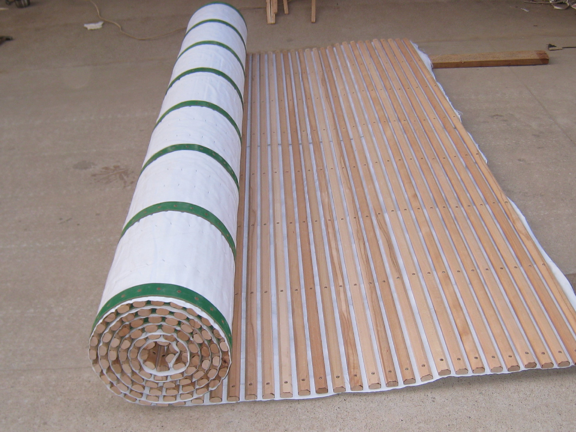 木帘/皮帘/斜钉帘/无纺布设备/纺棉设备/纺织设备用各种配套帘