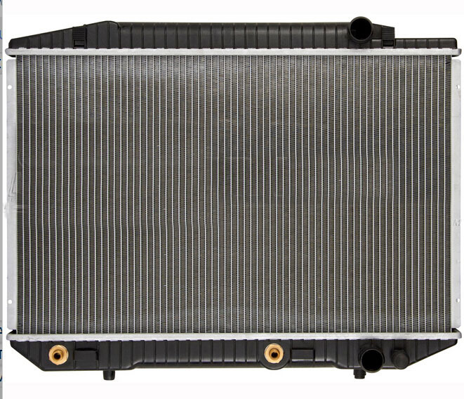 奔驰98年-w126 380s汽车水箱e520se汽车散热器水室汽车水箱水箱盖-阿