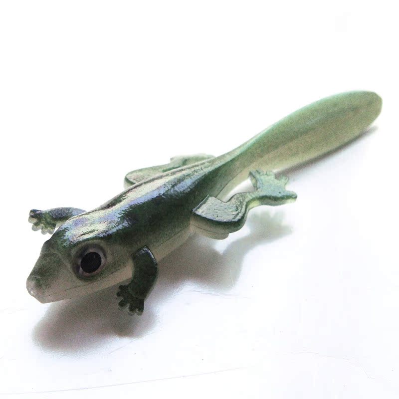 纳百川鱼饵批发 新款长尾青蛙仿生饵黑点绿背双色 3d立体眼3g80mm