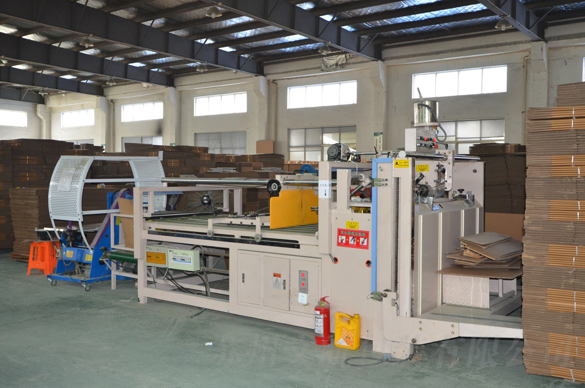 工厂定制超大尺寸重型瓦楞纸箱出口汽车零部