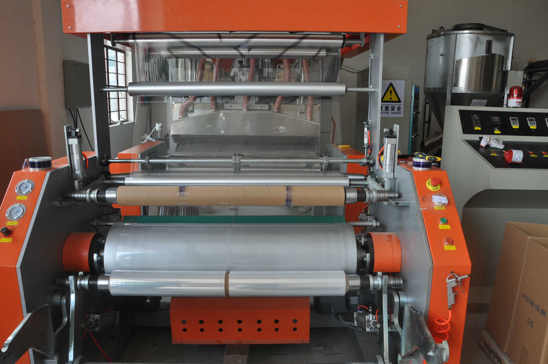 厂家热销供应手工机用缠绕膜pe缠绕拉伸膜价格优惠