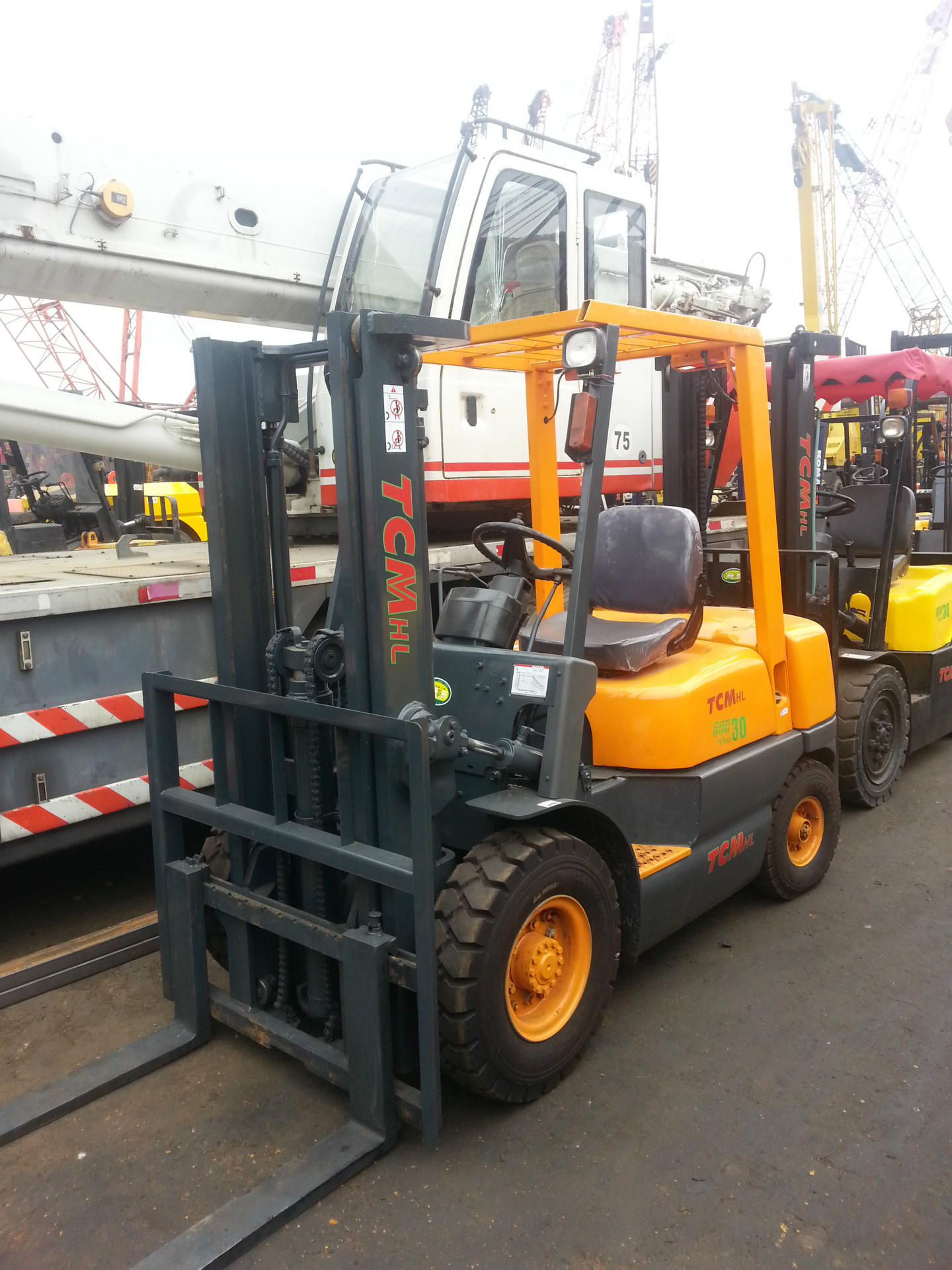 tcm二手叉车3吨柴油叉车配置540发动机