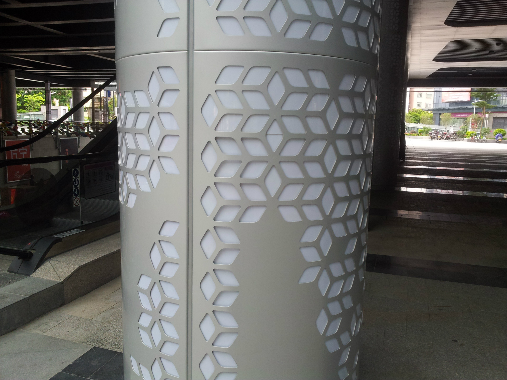 包柱铝单板雕花镂空包柱铝单板木纹包柱铝单板圆弧铝单板价格