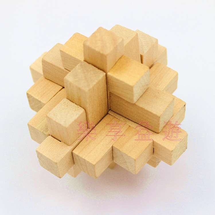 地摊热卖小菠萝孔明锁鲁班锁古典益智玩具