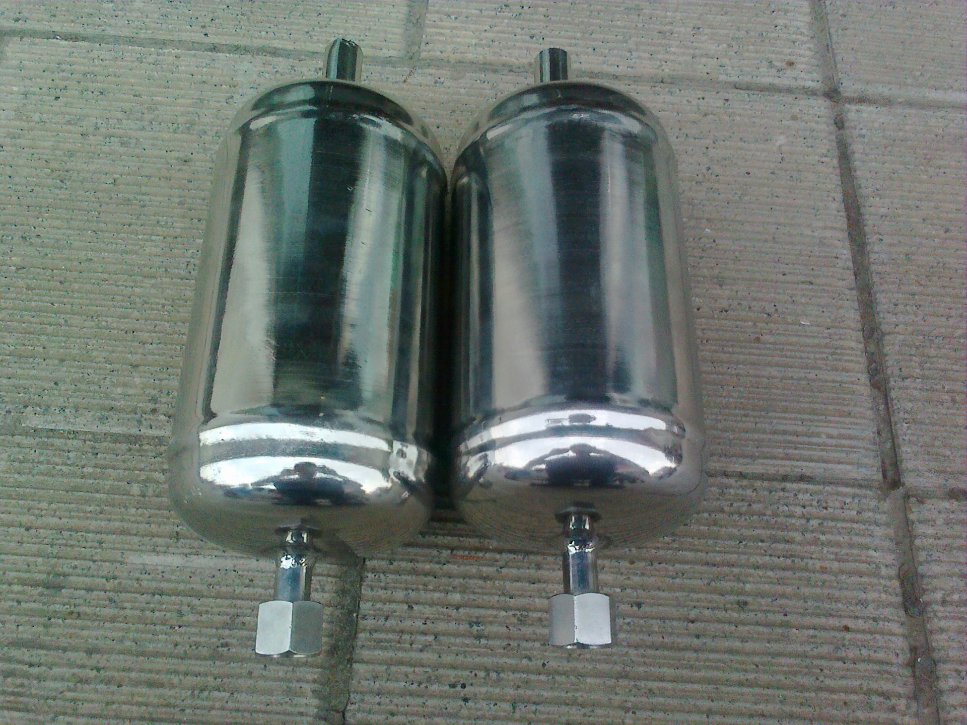 无锡迈凯伦供应气囊式脉动阻尼器气液接触式脉动阻尼器