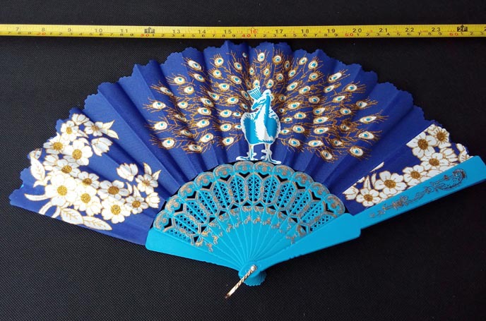 j069b孔雀扇 夏季热卖厂家直销折扇2元店货源日用百货