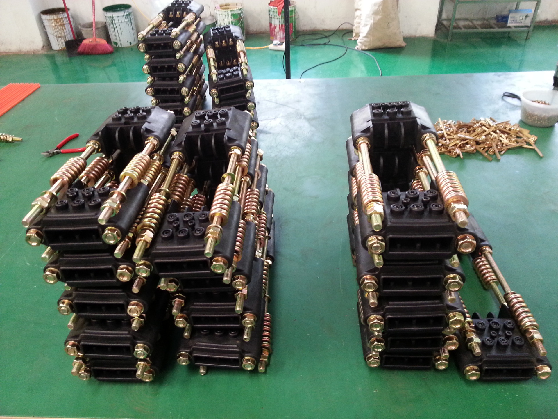 (一件)无接缝末端供电器mkd-701 3极滑触线拉紧器 科多电气