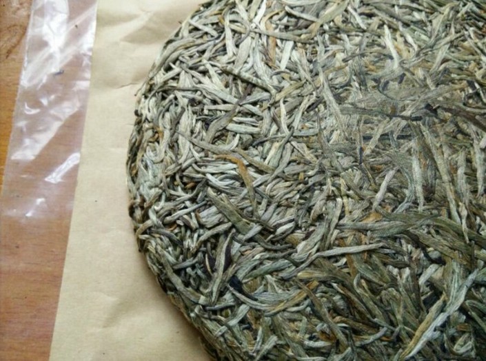 福鼎白茶 原产地热销白毫银针茶饼 正宗白茶太姥明前特级 礼盒装