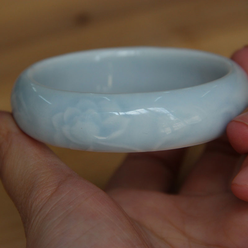 陶瓷手镯纯手工雕刻景德镇陶瓷首饰品手工浅浮雕荷花手镯女