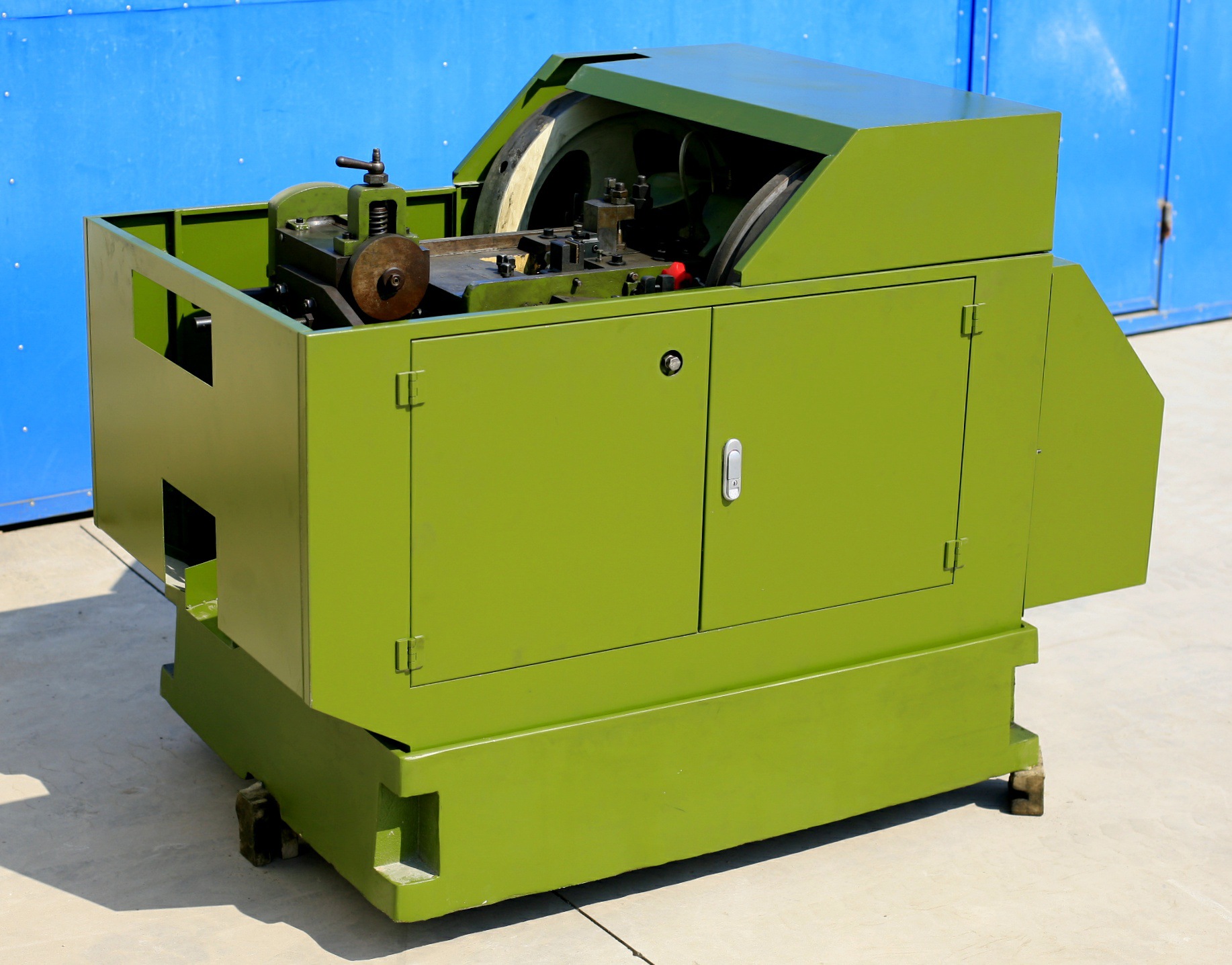 茂隆机械自动高速打头机一模二冲实心铆钉冷镦机螺丝机usx4