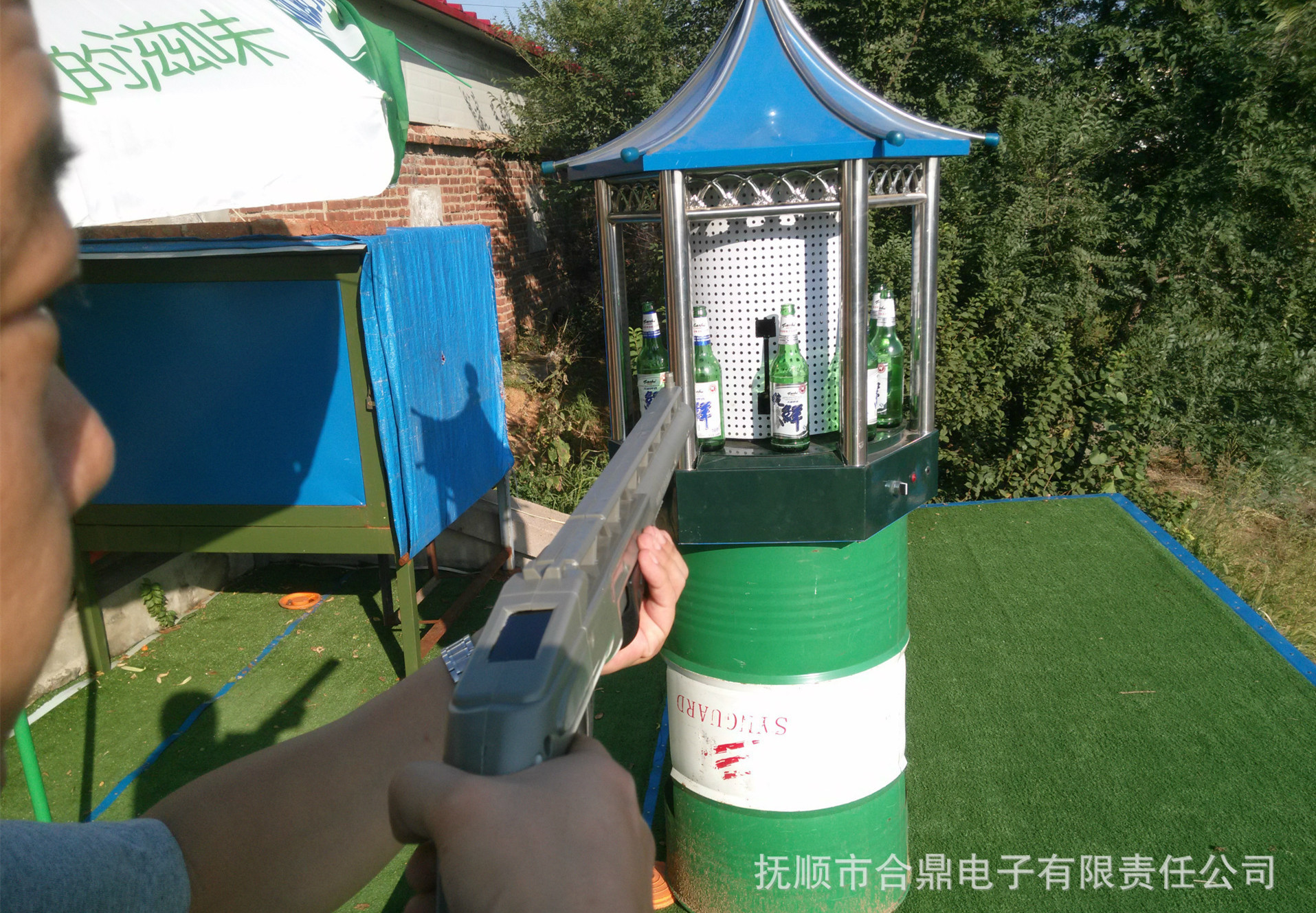 北京张家口景区广场打瓶子激光爆瓶机电子射击打酒瓶项目厂家直销