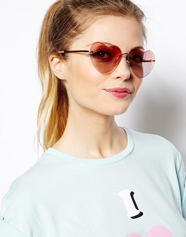 厂家批发潮流款式爱心偏光眼镜 心形墨镜 女士沙滩桃心镜