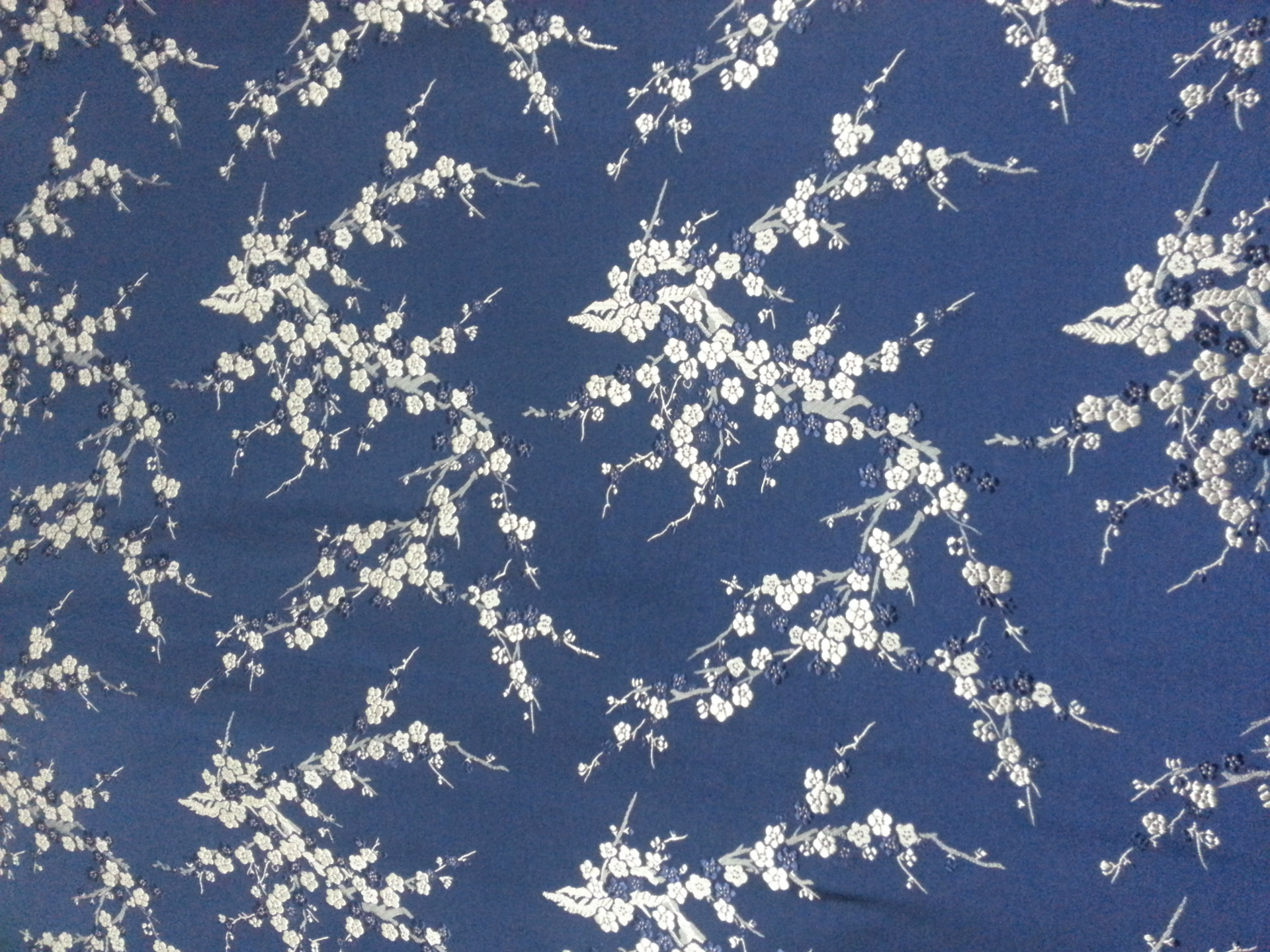 【巨久】织锦缎 丝绸 仿三五系类 旗袍面料 一枝梅