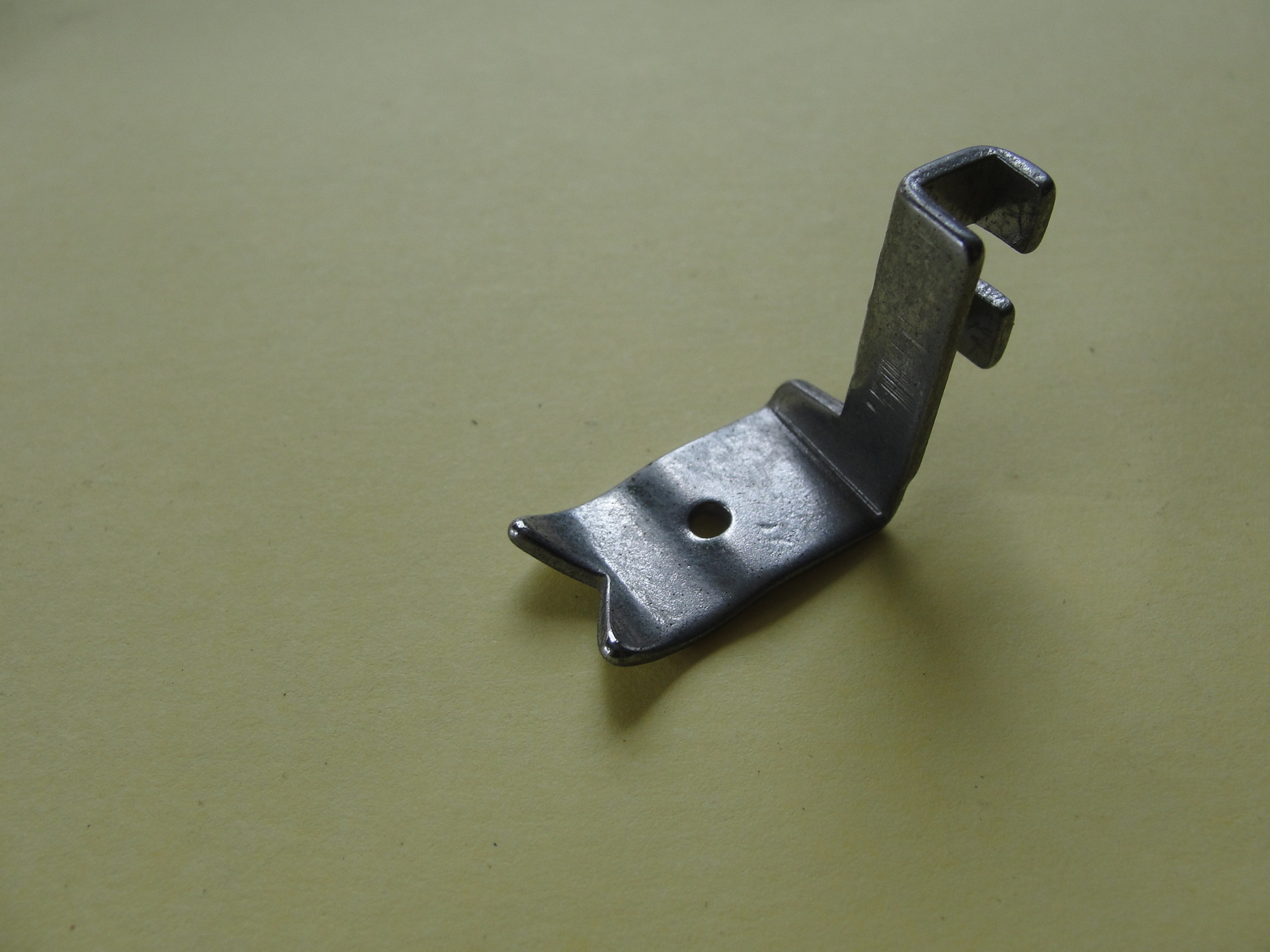 家用老式黑头缝纫机压脚/打褶压脚打皱压脚,家用机打皱打褶压脚