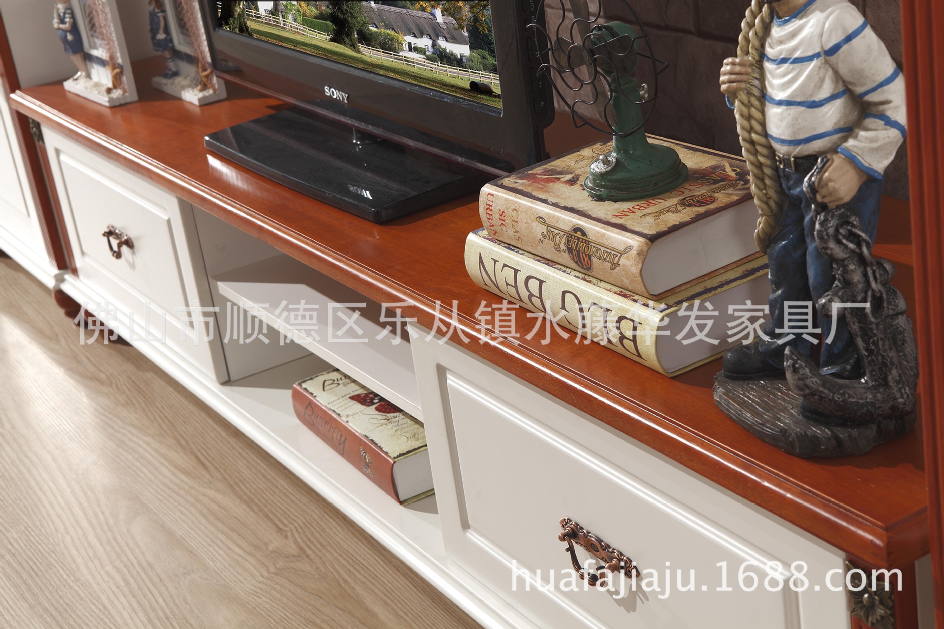 实木家具/地中海系列/最新产品橡木框+高密度板烤漆/电视柜/酒柜