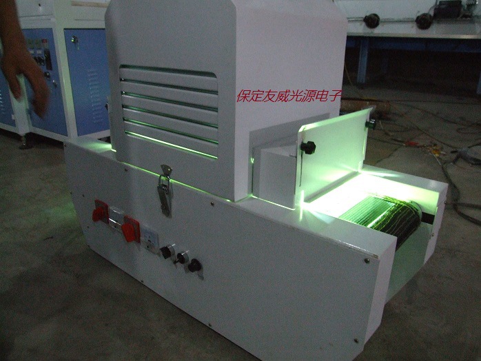 商標(biāo)uv固化機(jī)_批發(fā)零售小型UV機(jī)商標(biāo)UV固化機(jī)標(biāo)牌UV機(jī)