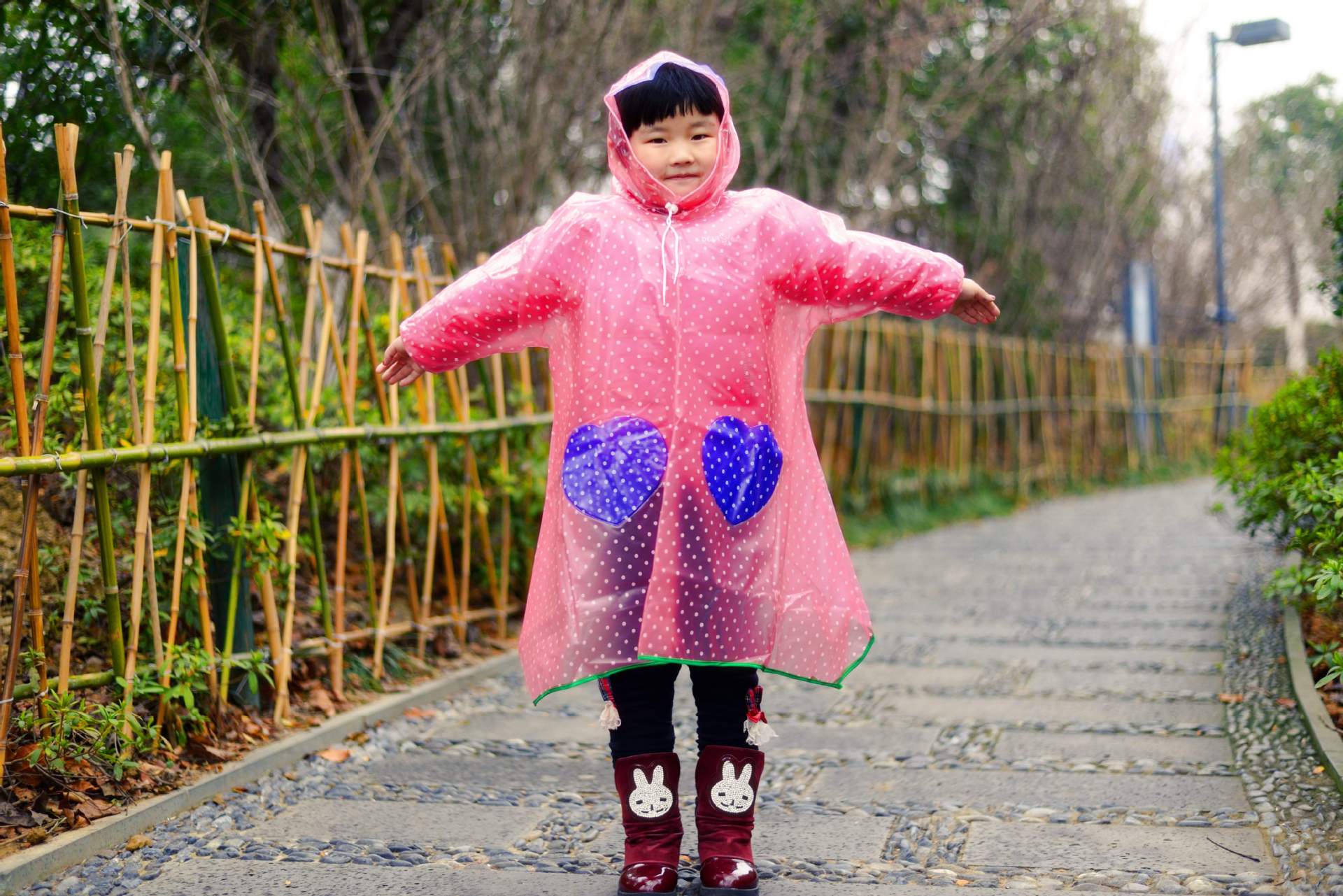 儿童雨衣 日韩透明点点时尚加大加厚小孩雨衣 可爱卡通雨衣