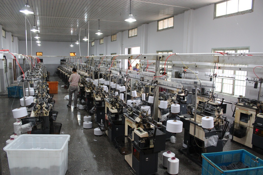 10年手套厂家批发工业手套劳保保暖纱线手套