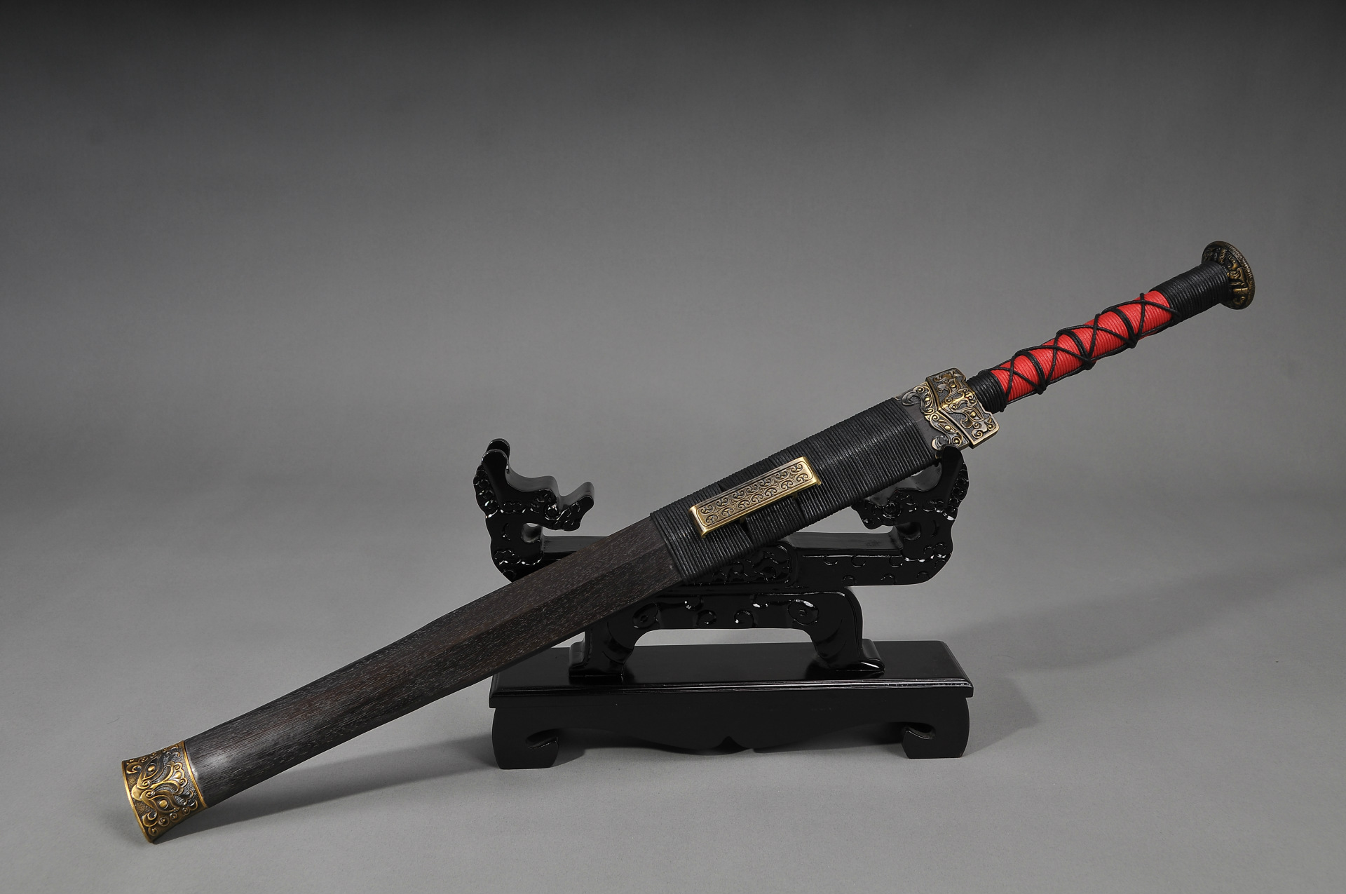 刀剑龙泉宝剑镇宅八面汉剑花纹钢中款赤壁高硬度(方形纹)未开刃