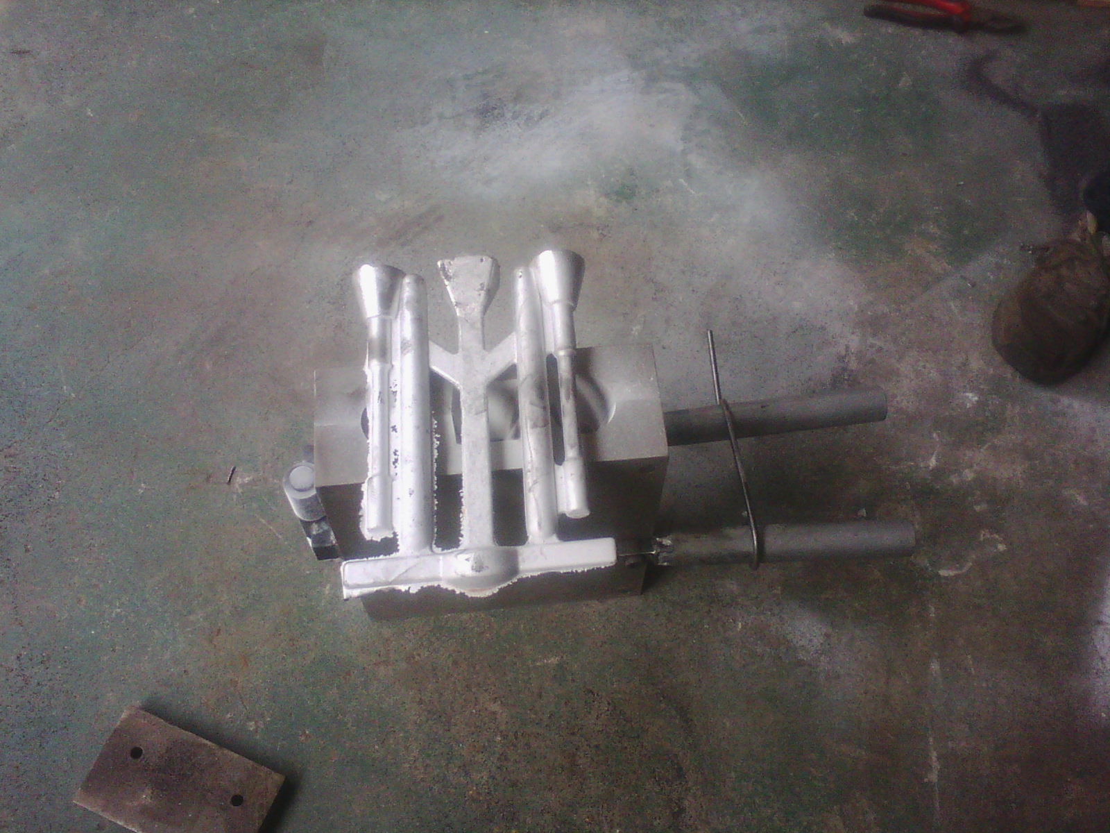 gbt1173-1995铝合金拉伸试棒模具