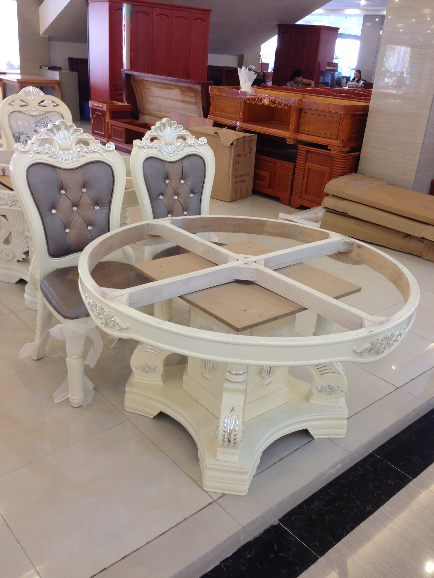 厂家直销 供应优质橡木圆桌餐桌成套家具 欧美现代简约餐桌椅组合