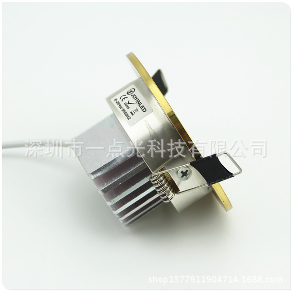 新款 镀金 刀片 天花灯 C03