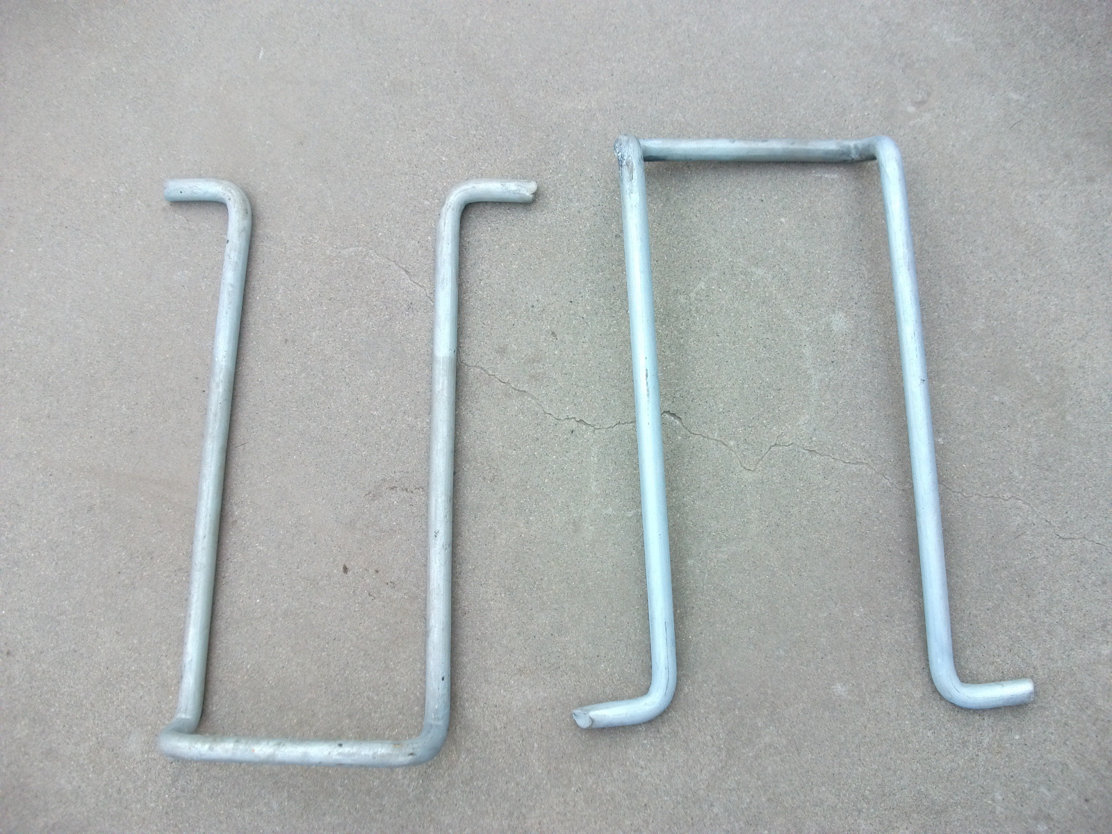 厂家直销小爬梯挂梯u型螺丝抱箍拉线棒地千子