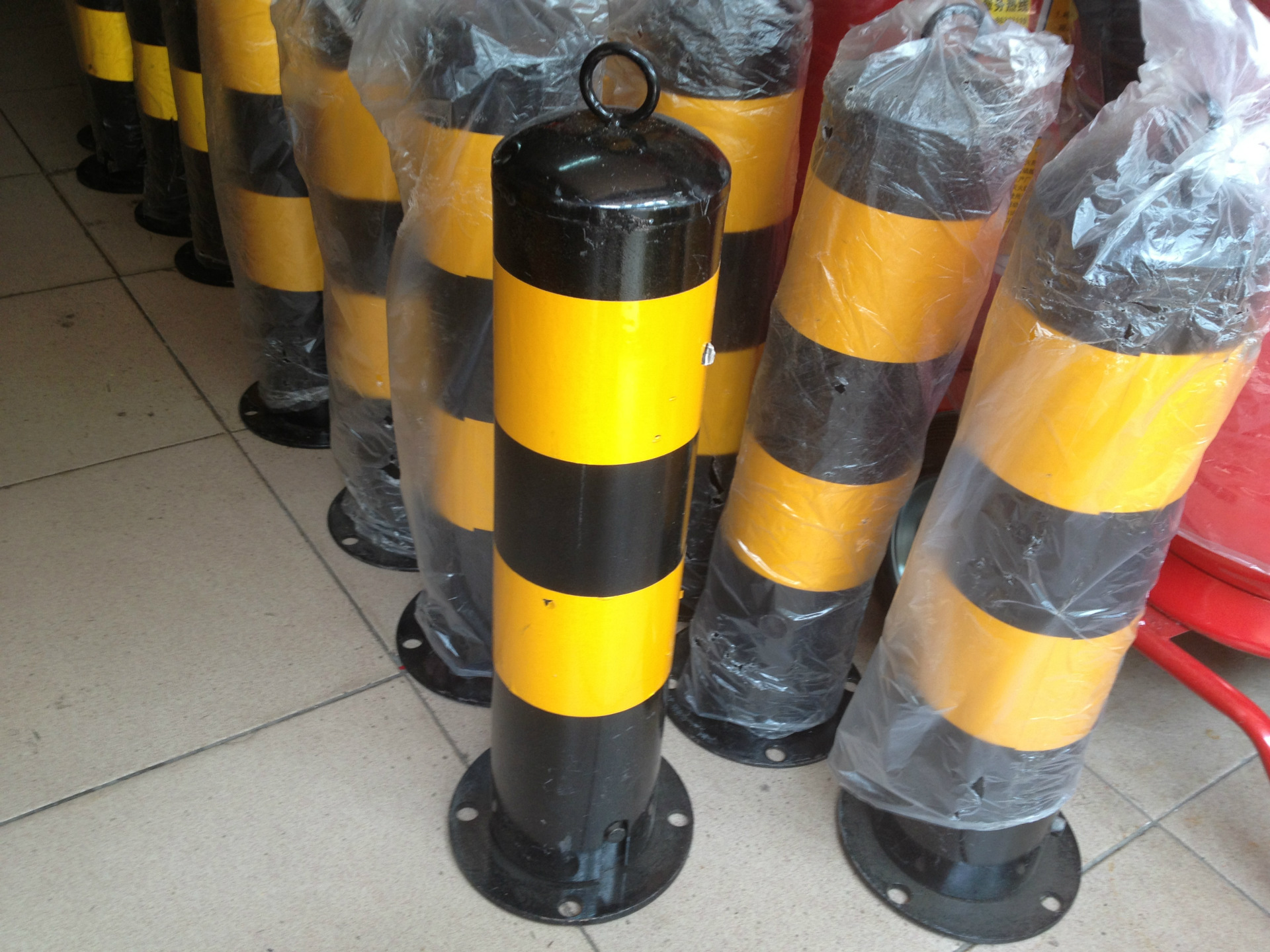 广州50cm铁防撞柱,铁柱子隔离桩 警示柱 活动,固定反光防撞柱