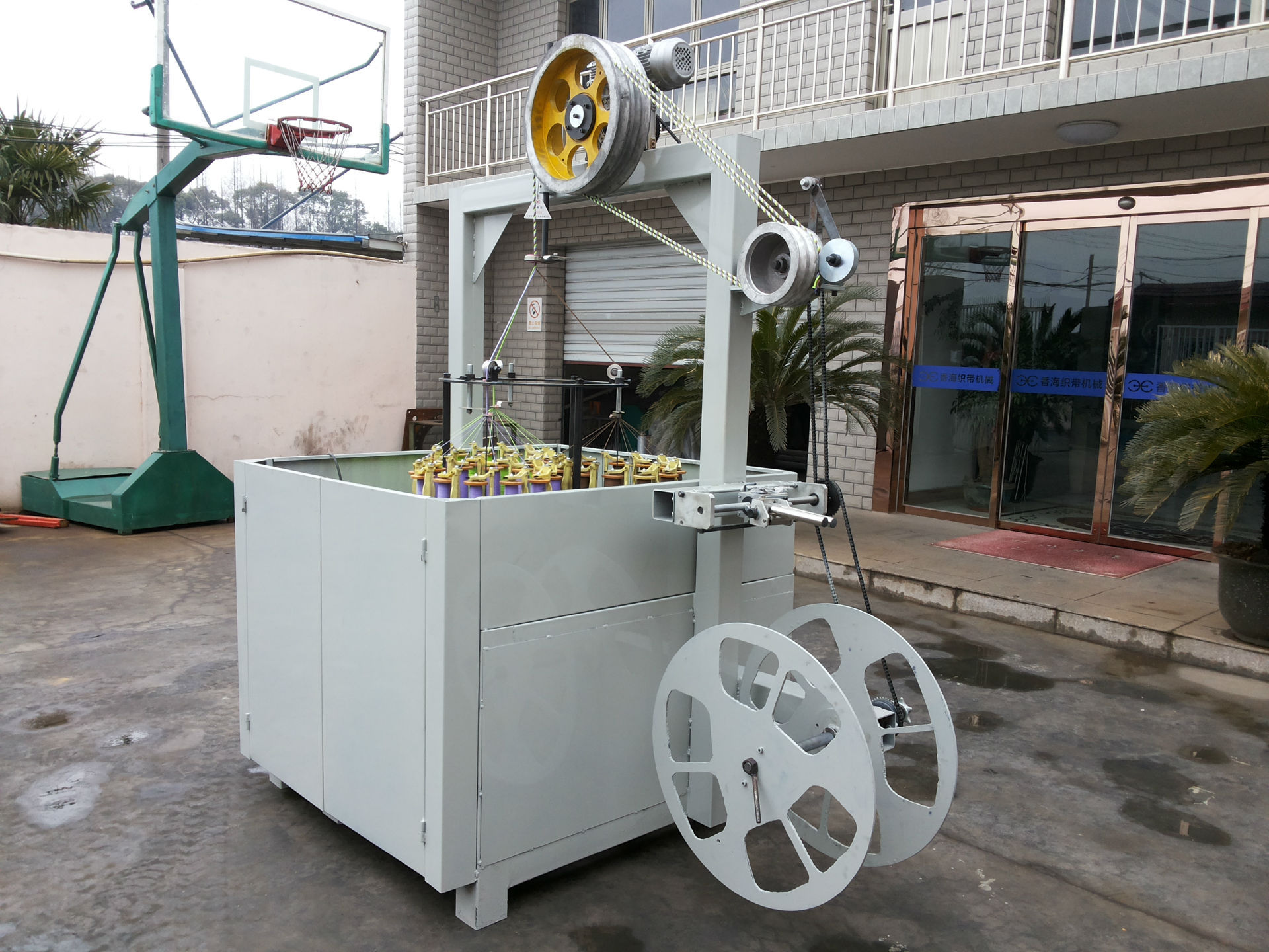 新型竖立式合股高速三股包芯扭绳机型号tb130-3-1