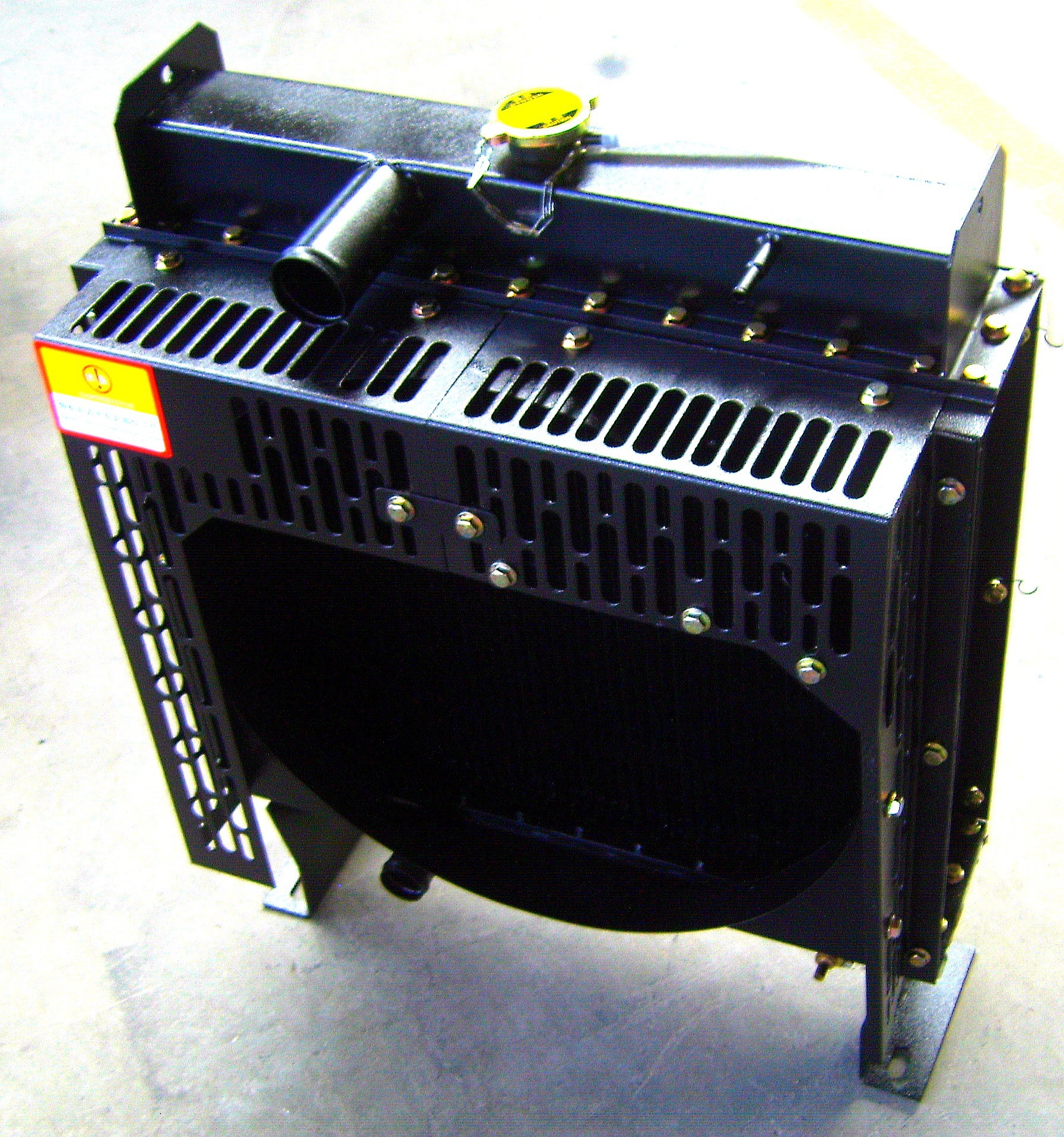 厂家供应柴油机水箱发电机组散热器道依茨系列226b45